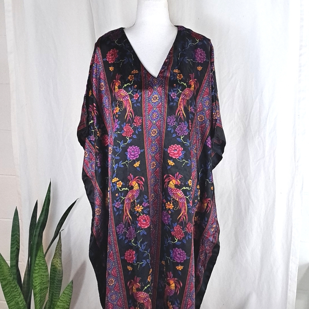 Elegant Black Floral Women's Kaftan
